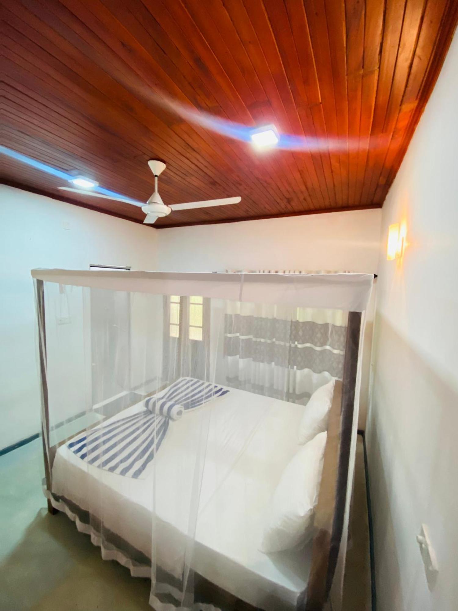 Drongo Place Dikwella Quarto foto